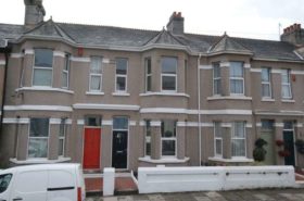 3 bedroom Terraced for sale